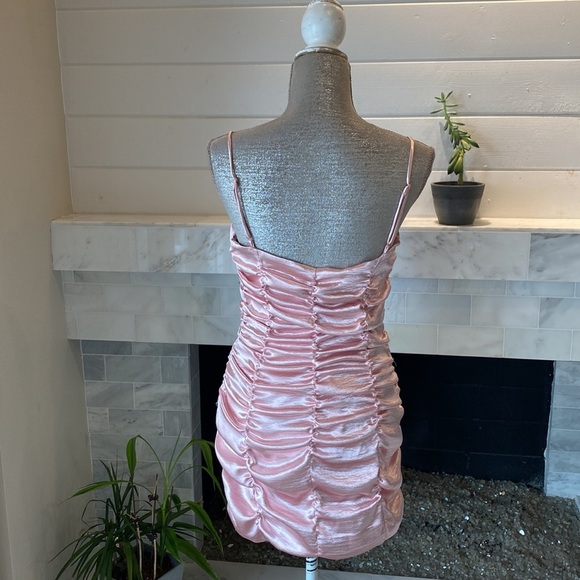 Urban Outfitters Iris Pink Satin Ruched Mini Dress Size Medium - Picture 5 of 14